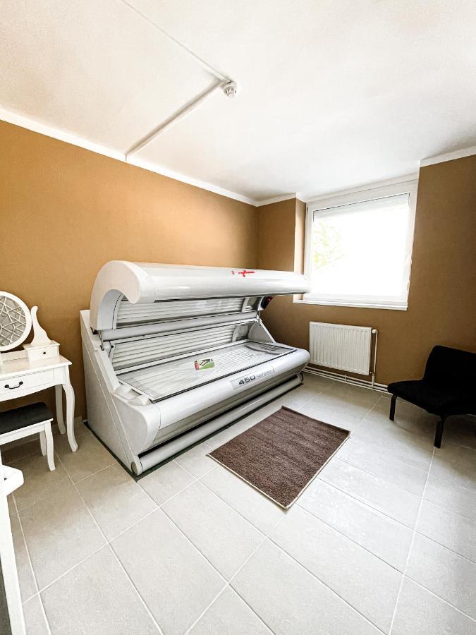 Öreg-tó Hotel és Rendezvénytér Tata Esterno foto